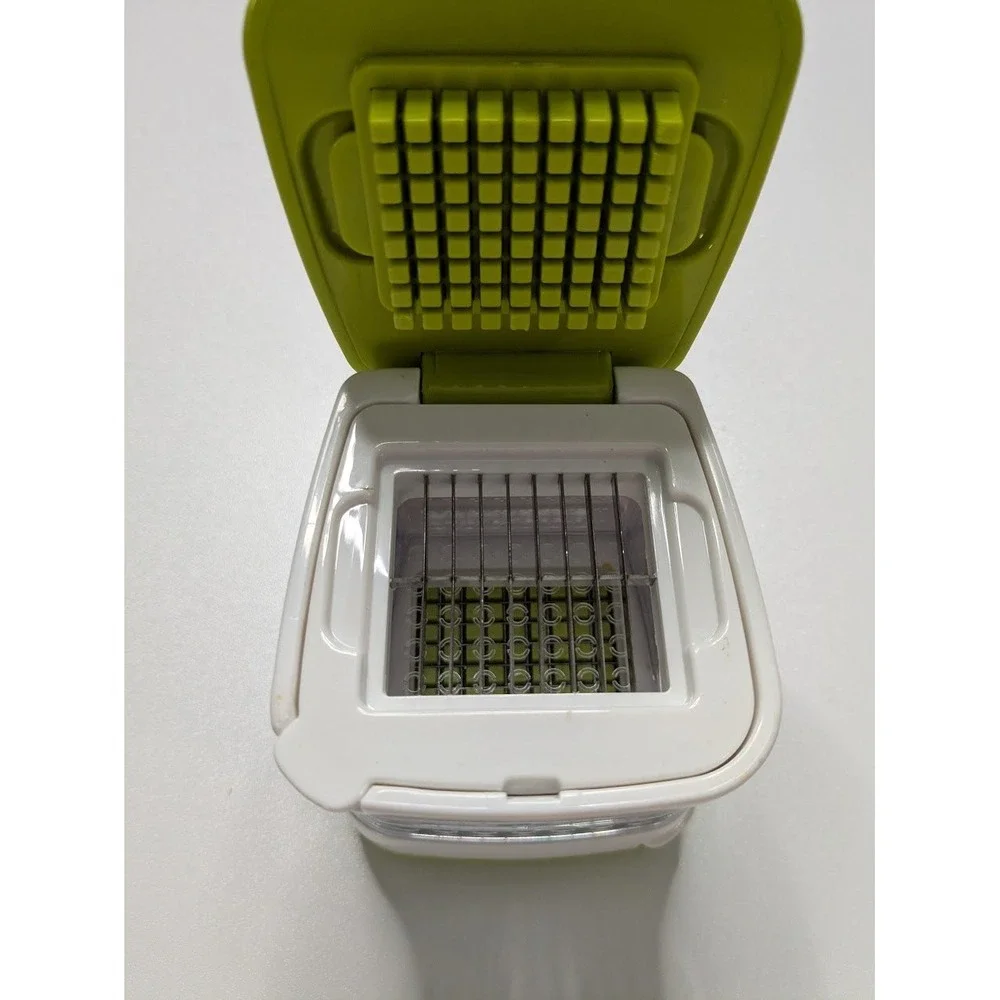 RSVP Garlic Chopper Green Small Manual Rolling Mincer